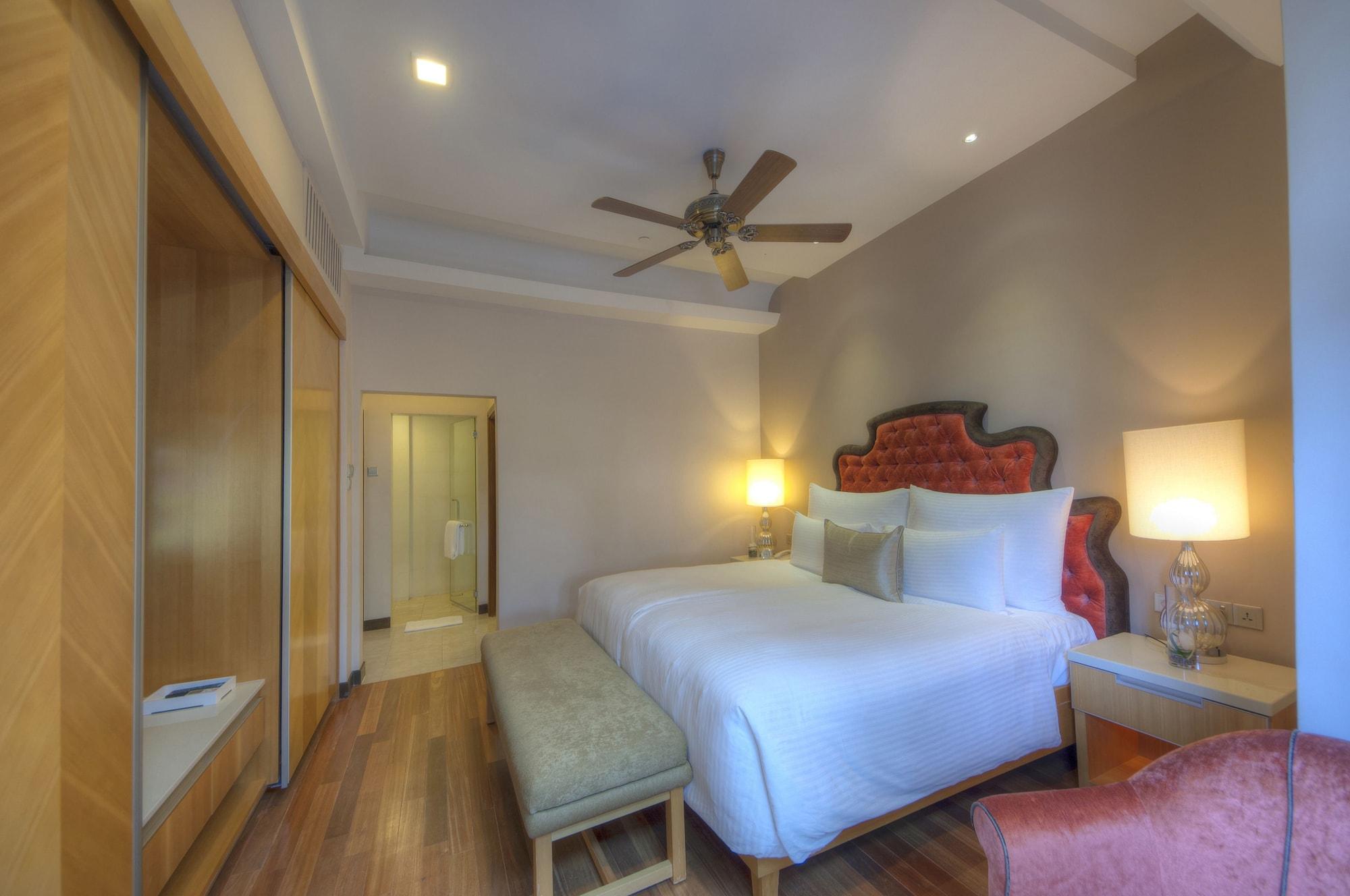 The Chateau Spa & Wellness Resort Bukit Tinggi Exterior photo A bedroom at the hotel