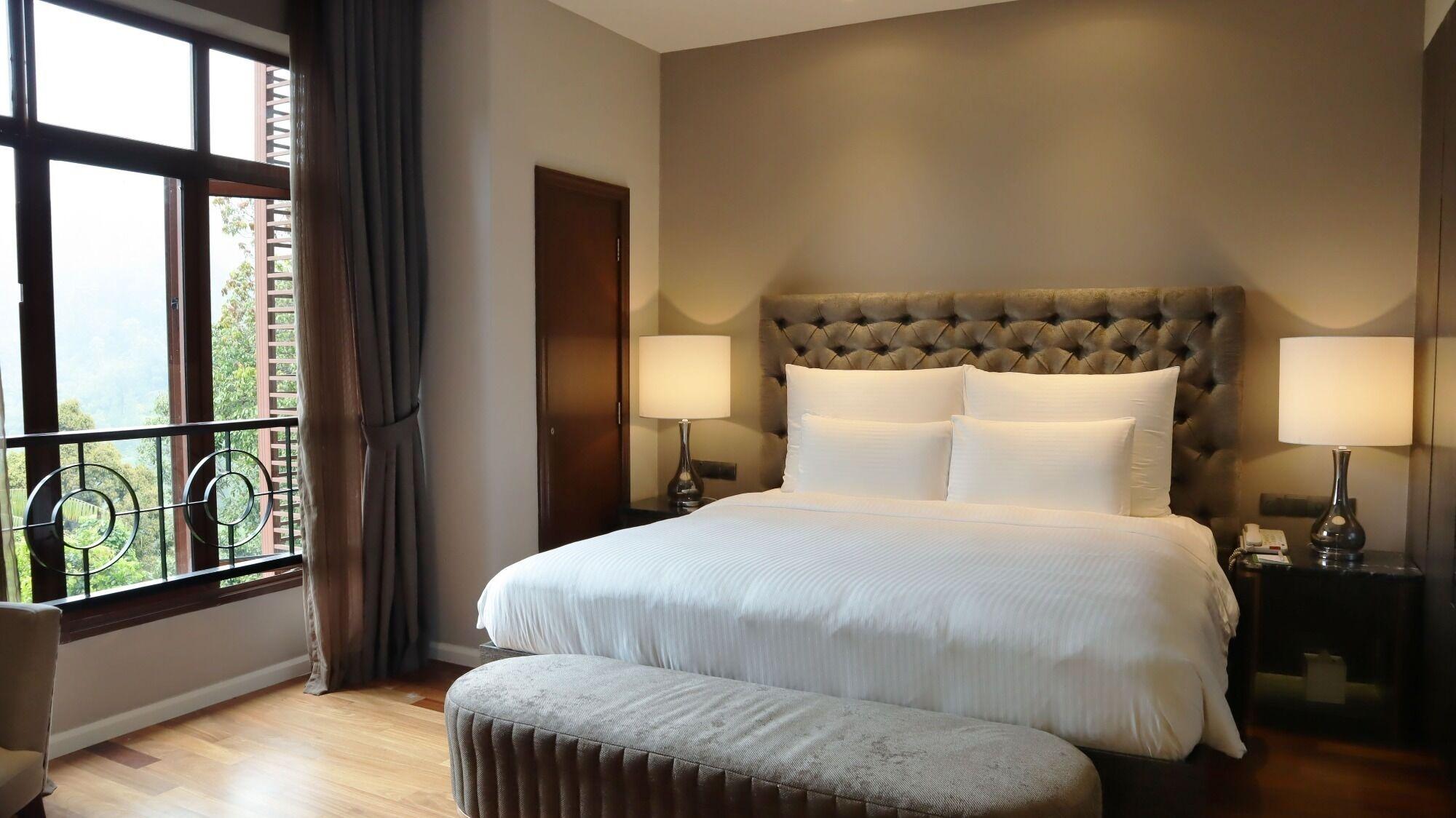 The Chateau Spa & Wellness Resort Bukit Tinggi Exterior photo Deluxe Room
