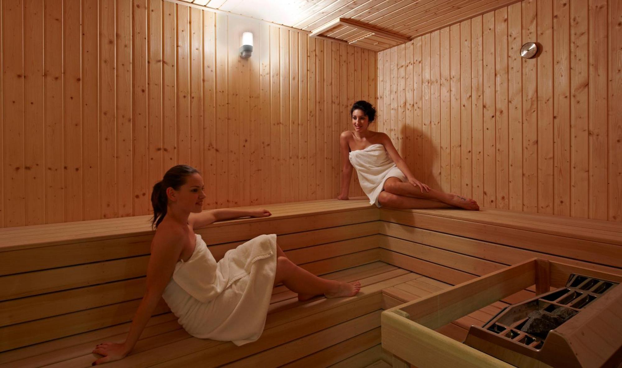 The Chateau Spa & Wellness Resort Bukit Tinggi Exterior photo Sauna